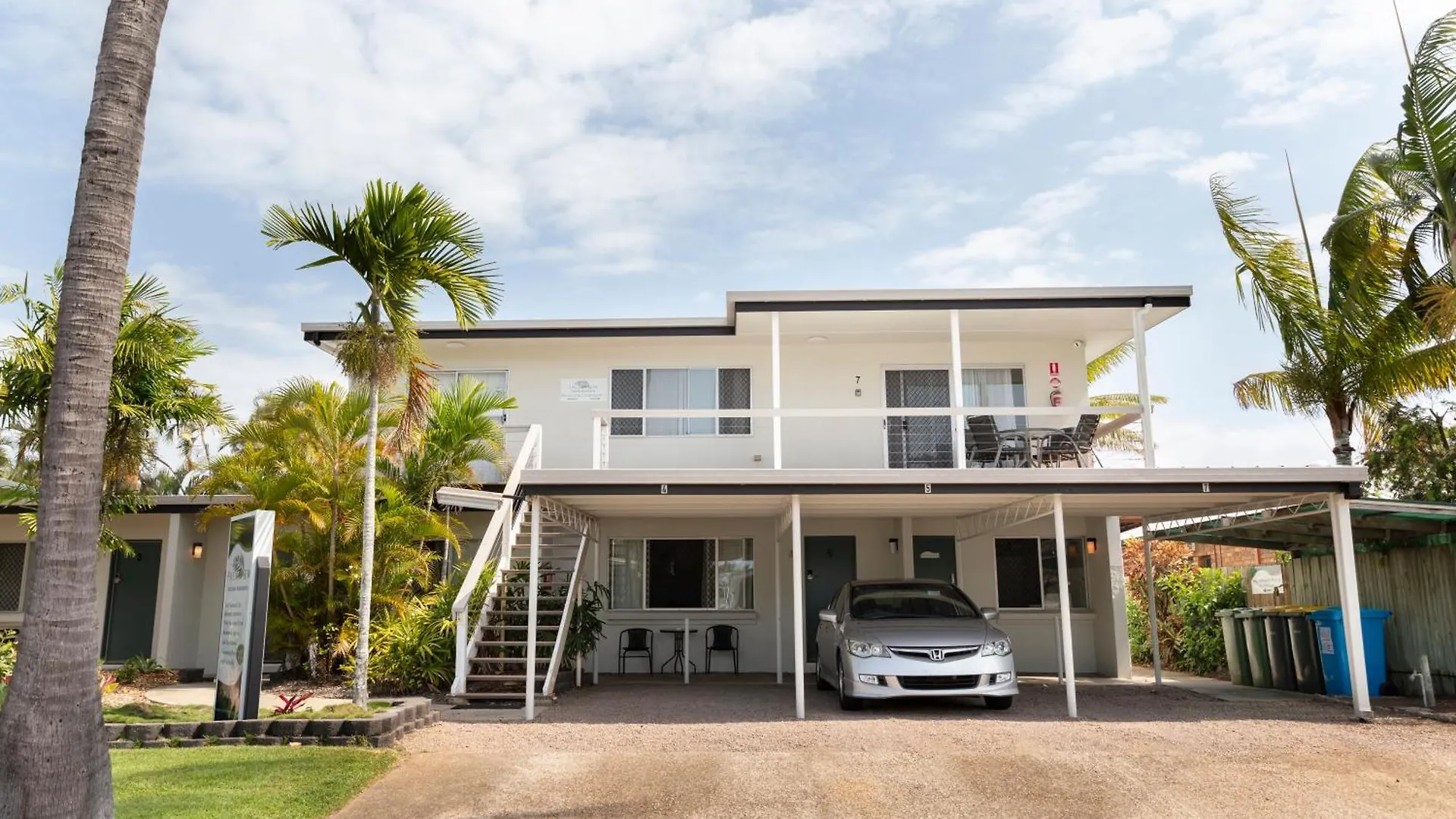 Palm View Holiday Apartments Bowen
