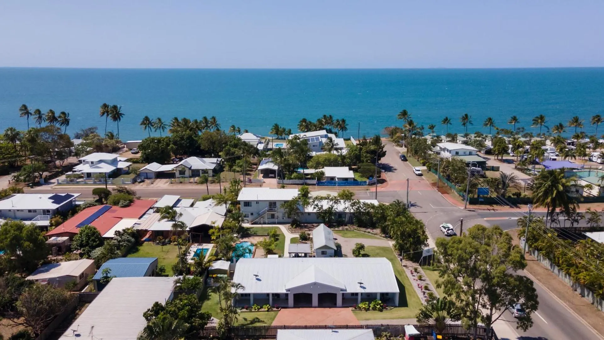 Palm View Holiday Apartments Bowen Australia