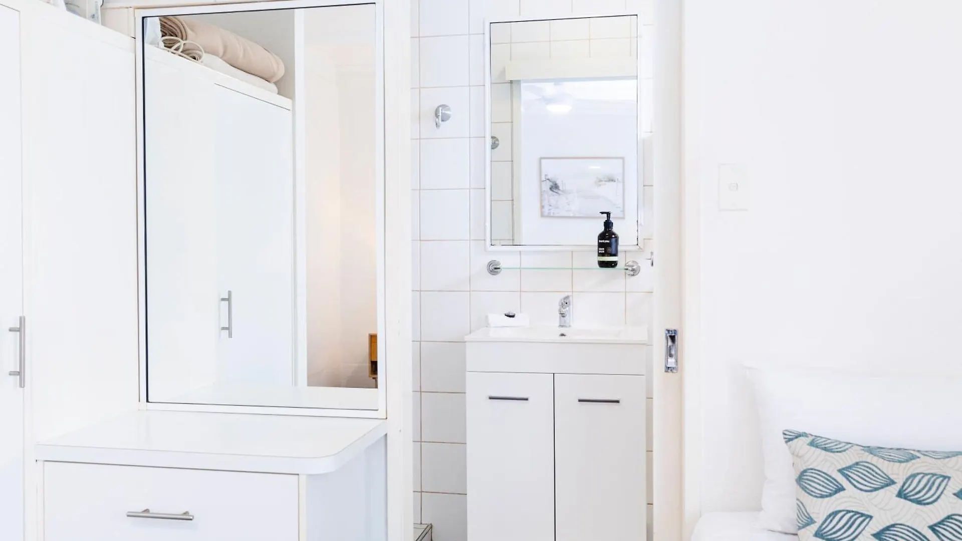 Palm View Holiday Apartments Bowen Australia